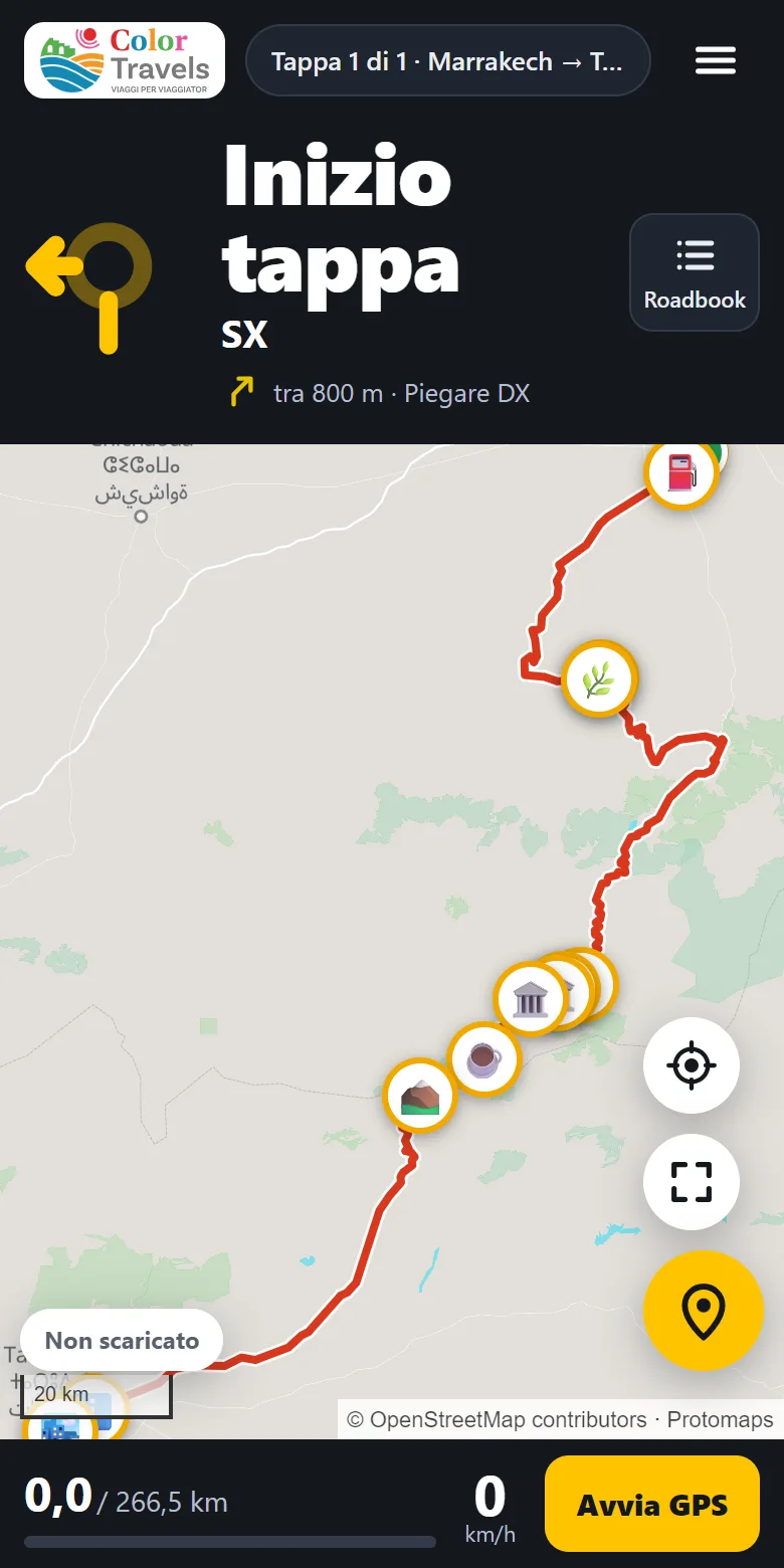 La mappa con il percorso in rosso, i luoghi di interesse e la prossima indicazione del roadbook